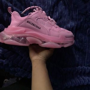 Balenciagas triple S